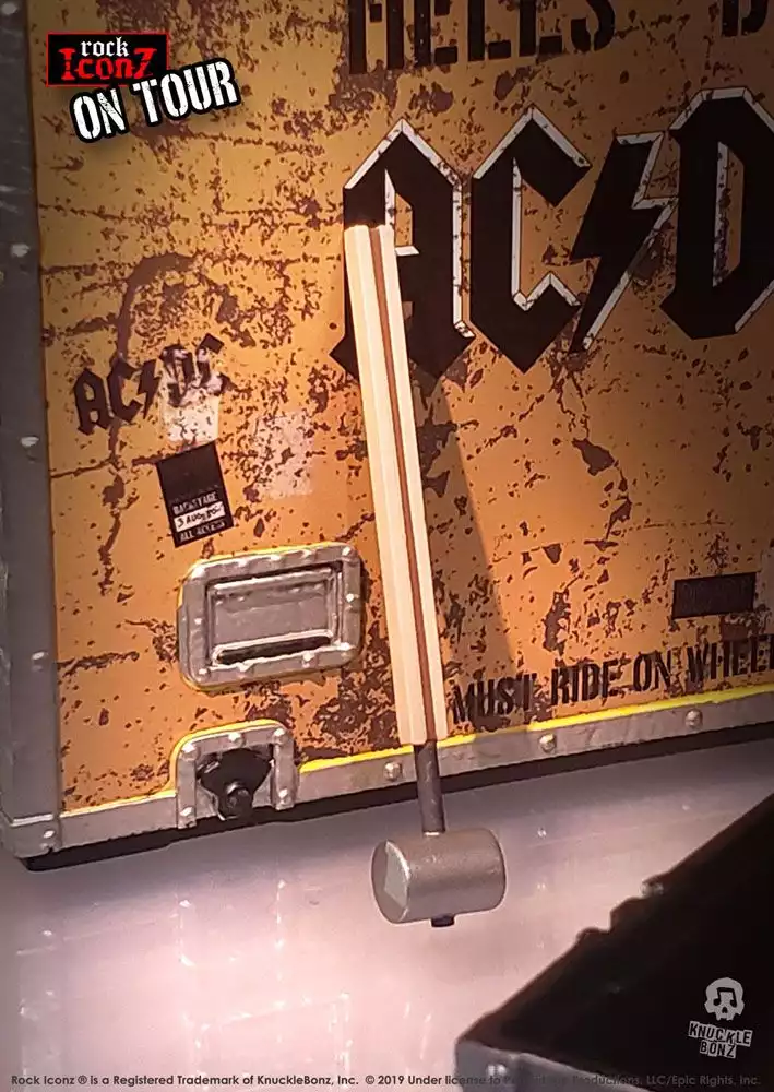 ac-dc-rock-ikonz-on-tour-statues-hells-bell-1751194669-4