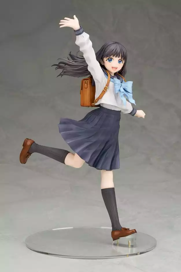 akebis-sailor-uniform-pvc-statue-1-7-komichi-akebi-25-cm-1751116467-1