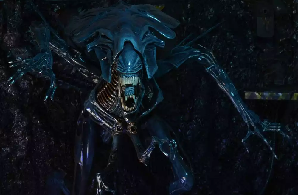 aliens-ultra-deluxe-action-figure-alien-queen-38-cm-1751246704-4