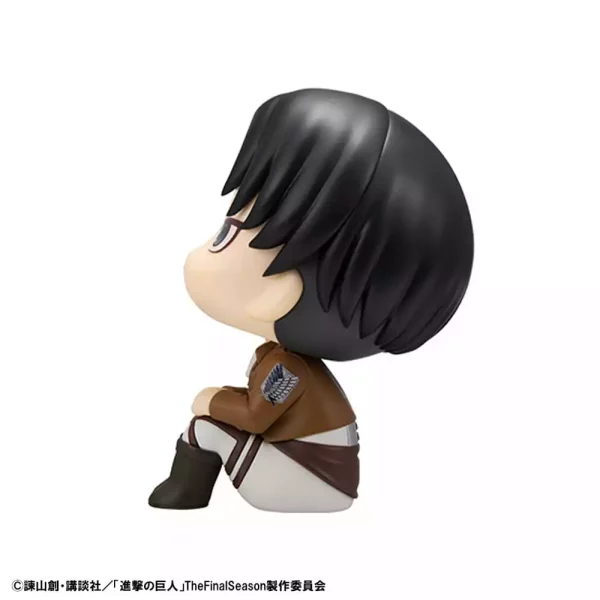 attack-on-titan-look-up-pvc-statue-levi-11-cm-1751232919-4