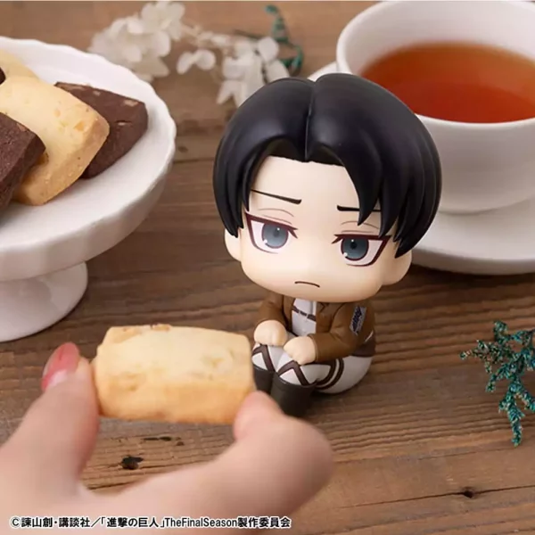 attack-on-titan-look-up-pvc-statue-levi-11-cm-1751232921-5