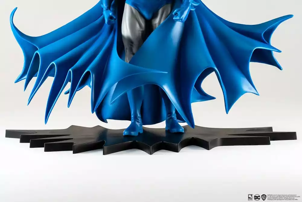 batman-px-pvc-statue-1-8-batman-classic-version-27-cm-1751294690-6