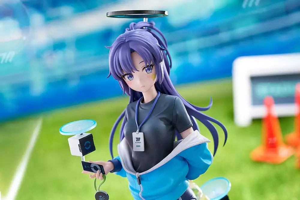 blue-archive-pvc-statue-1-7-yuuka-track-24-cm-1751216742-4