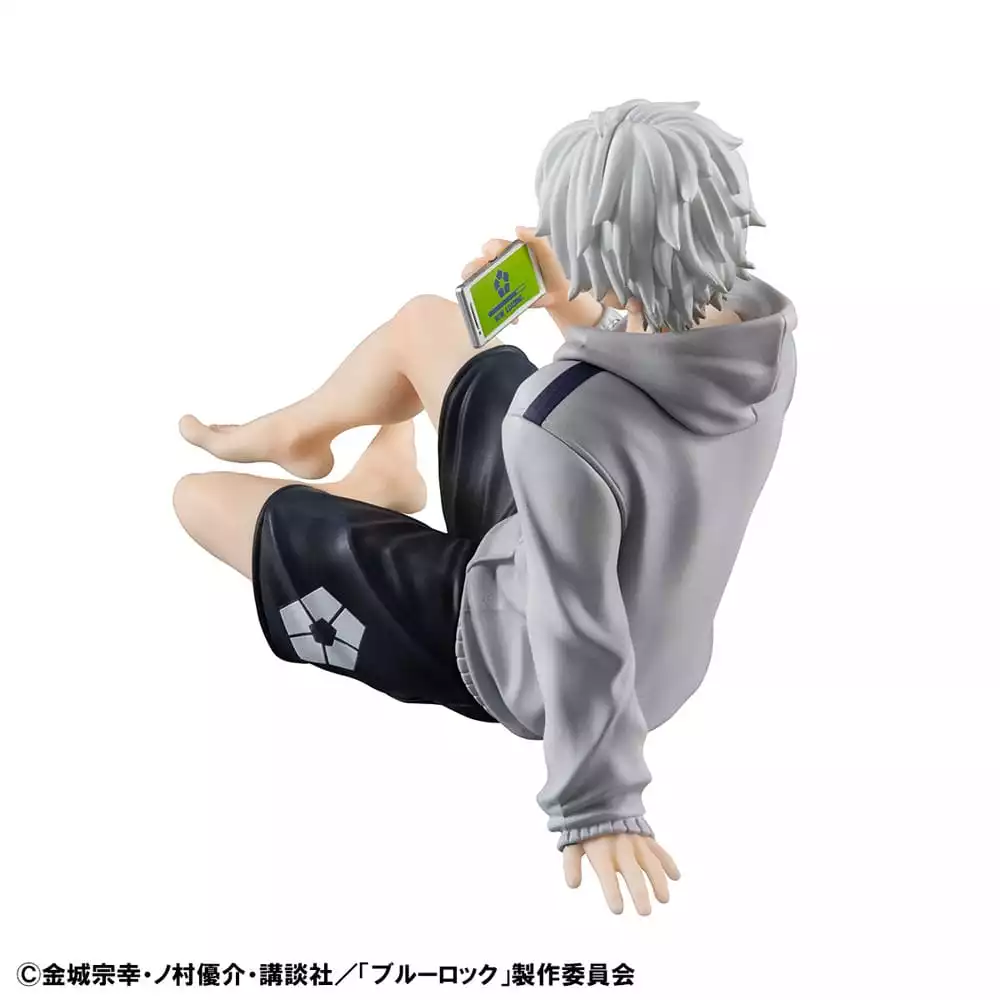 blue-lock-g-e-m-series-pvc-statue-seishiro-nagi-repaint-ver-palm-size-9-cm-1751233027-5
