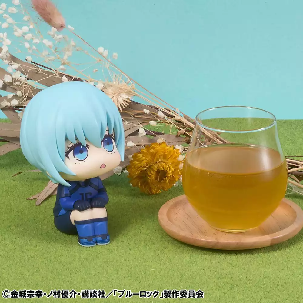 blue-lock-look-up-pvc-statue-yo-hiori-11-cm-1751231495-5
