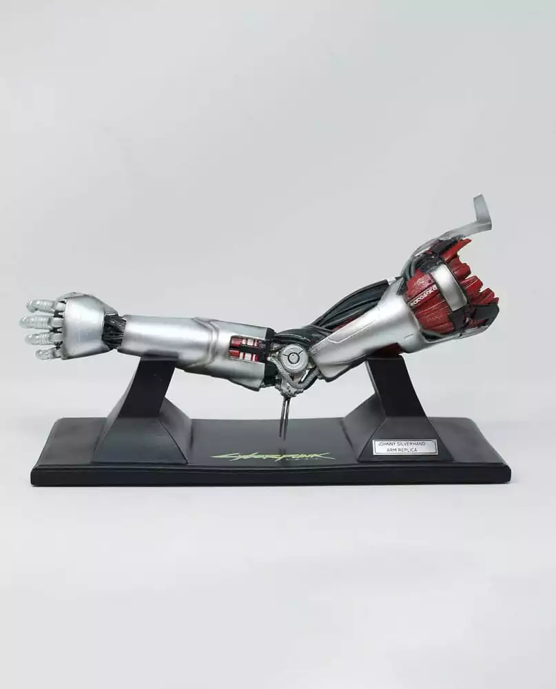 cyberpunk-edgerunners-replica-silverhand-arm-30-cm-1751244765-1