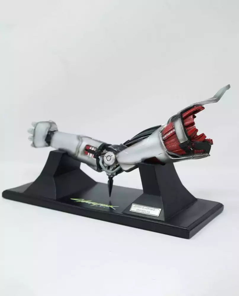 cyberpunk-edgerunners-replica-silverhand-arm-30-cm-1751244769-3