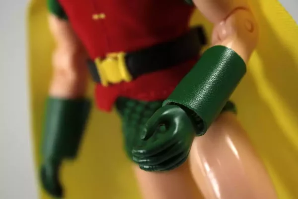 dc-comics-action-figure-robin-20-cm-1751228310-9 dc-comics-action-figure-robin-20-cm-1751228310-9