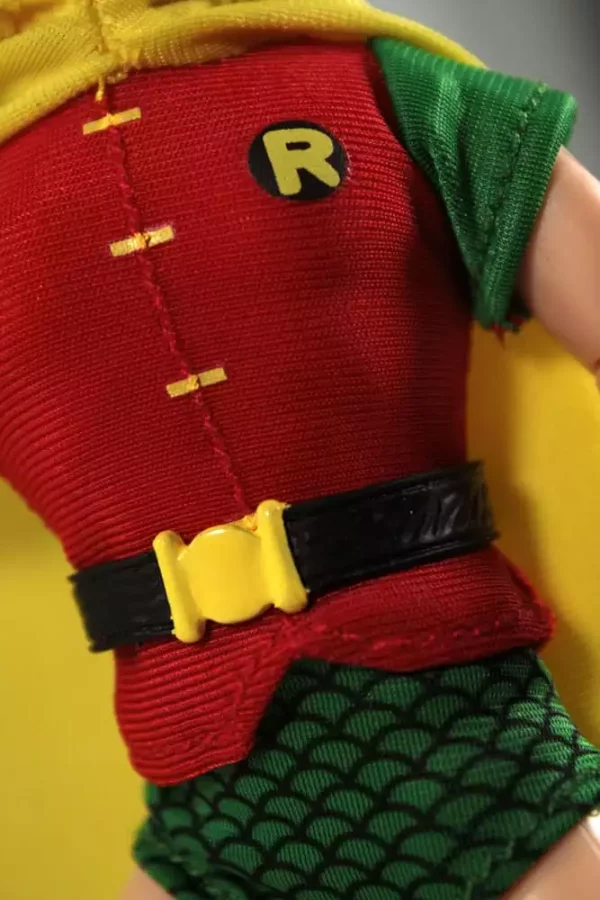 dc-comics-action-figure-robin-20-cm-1751228321-15 dc-comics-action-figure-robin-20-cm-1751228321-15