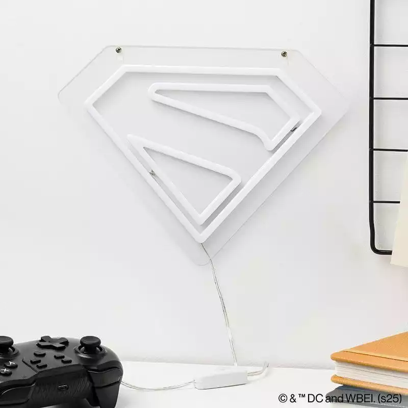 dc-comics-led-wall-lamp-light-superman-neon-1751293232-1