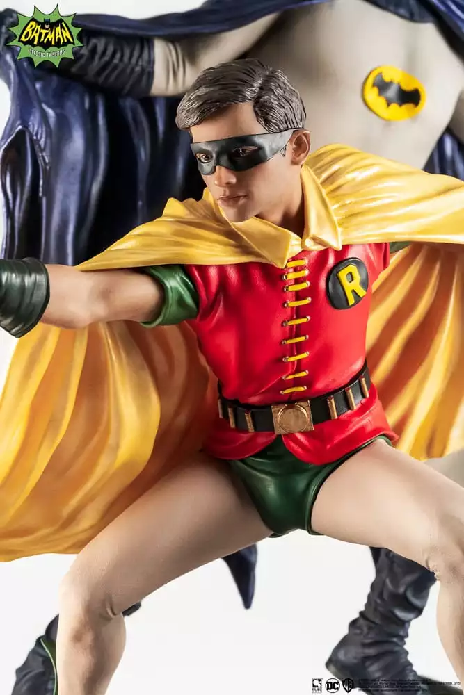 dc-comics-pvc-diorama-statue-1-8-batman-robin-1966-23-cm-1751294745-9