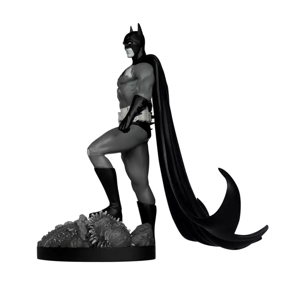 dc-direct-statue-1-10-batman-by-bjorn-barends-black-white-18-cm-1751226004-2