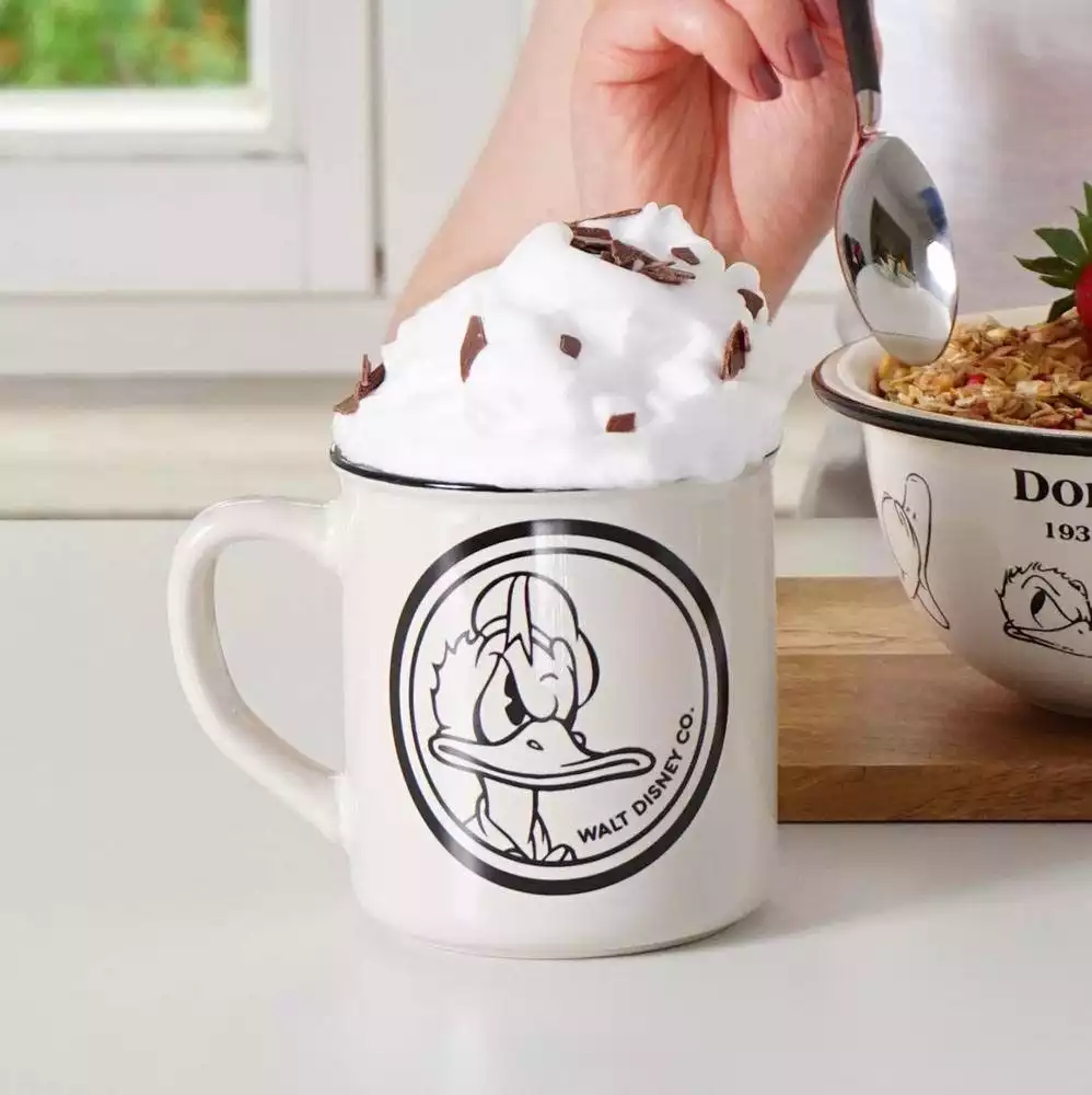 donald-duck-mug-donald-in-the-car-1751149450-2