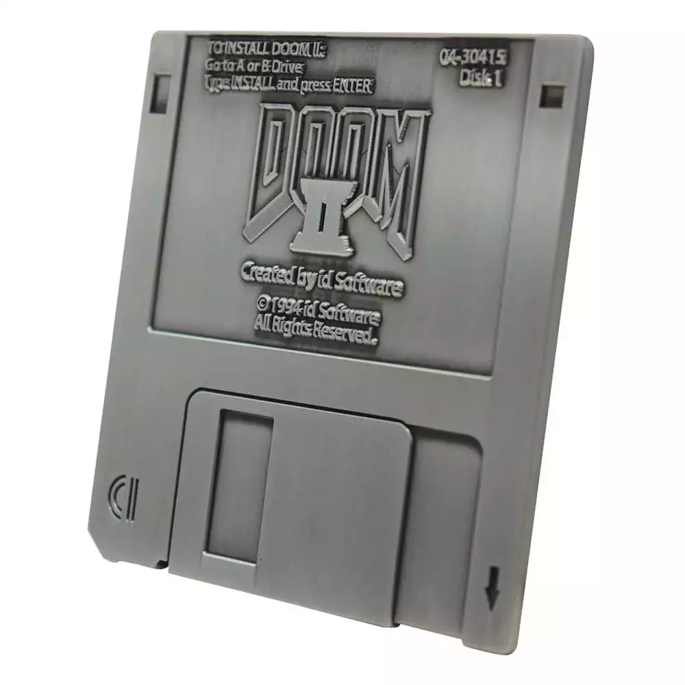 doom-2-replica-arena-floppy-disk-limited-edition-1751132395-1