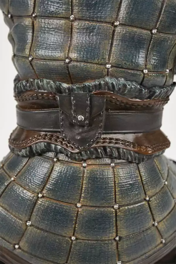 dragon-age-statue-blackwall-14-cm-1751149486-6 dragon-age-statue-blackwall-14-cm-1751149486-6