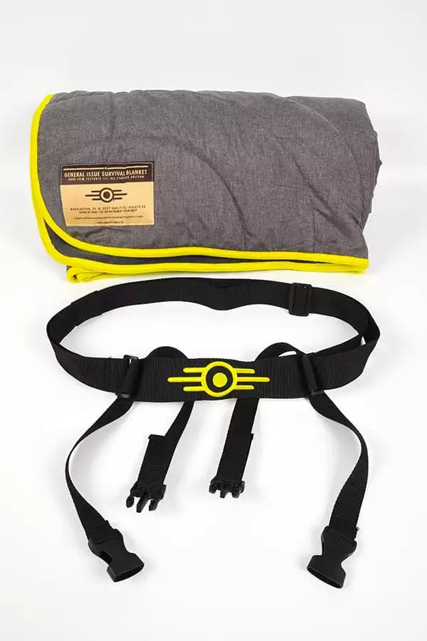 fallout-survival-blanket-vault-tec-140-x-200-cm-1751149489-1 fallout-survival-blanket-vault-tec-140-x-200-cm-1751149489-1