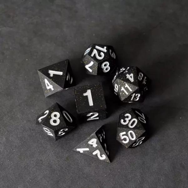 fanroll-sharp-edge-silicone-dice-set-gold-scatter-7-1751132282-2