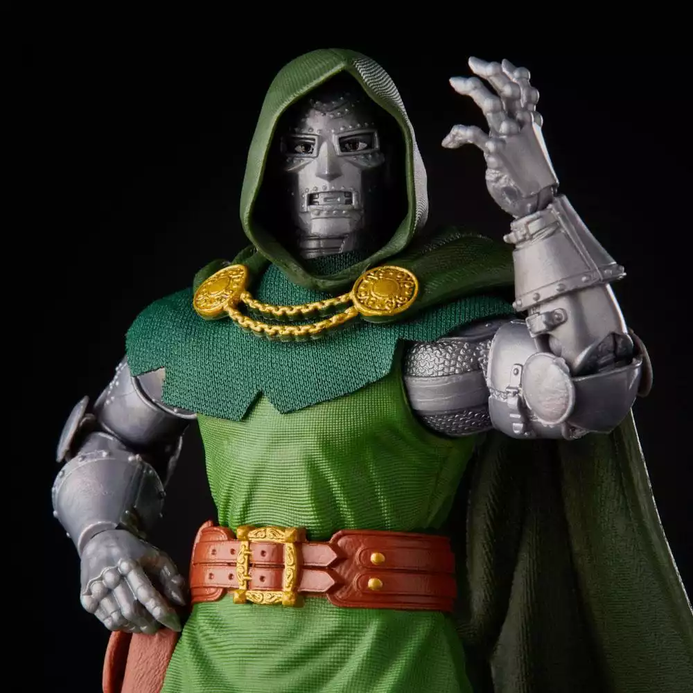 fantastic-four-marvel-retro-collection-action-figure-dr-doom-15-cm-1751157412-5