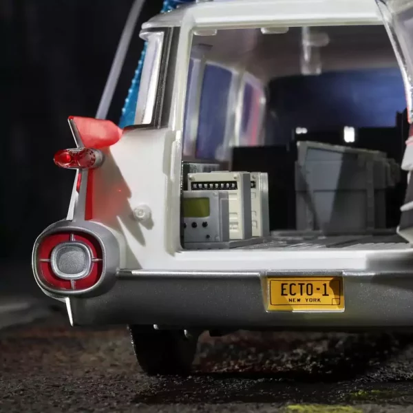 ghostbusters-plasma-series-vehicle-1-18-ecto-1-1984-1751158599-5