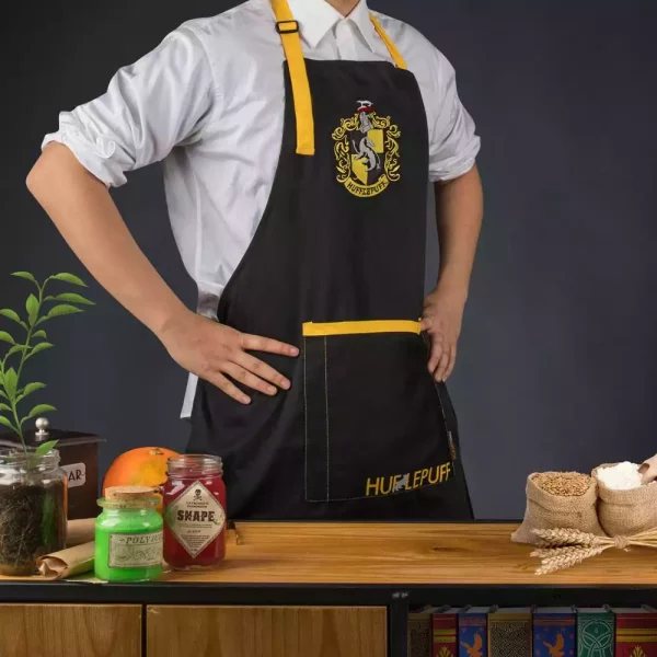harry-potter-apron-hufflepuff-1751183326-3 harry-potter-apron-hufflepuff-1751183326-3