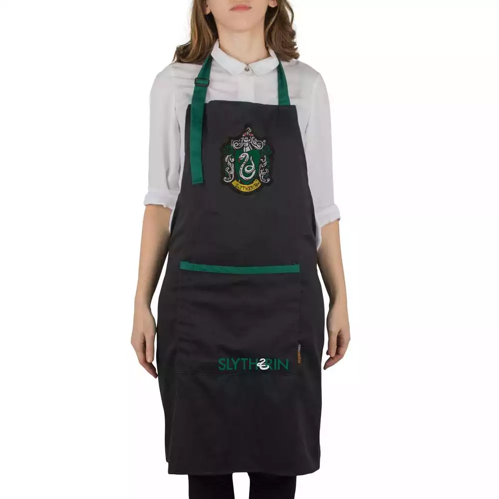harry-potter-apron-slytherin-1751183320-4
