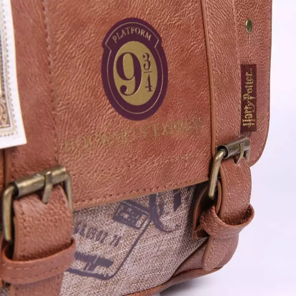 harry-potter-backpack-hogwarts-express-1751121878-4 harry-potter-backpack-hogwarts-express-1751121878-4