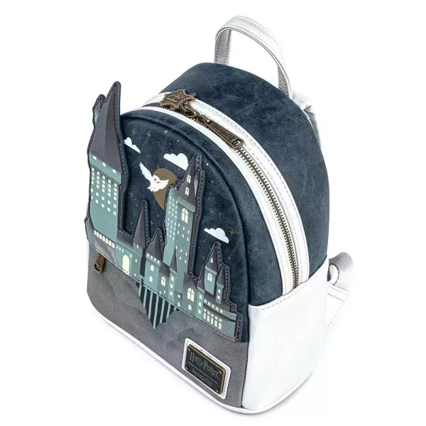 harry-potter-by-loungefly-backpack-hogwarts-castle-1751212053-4 harry-potter-by-loungefly-backpack-hogwarts-castle-1751212053-4