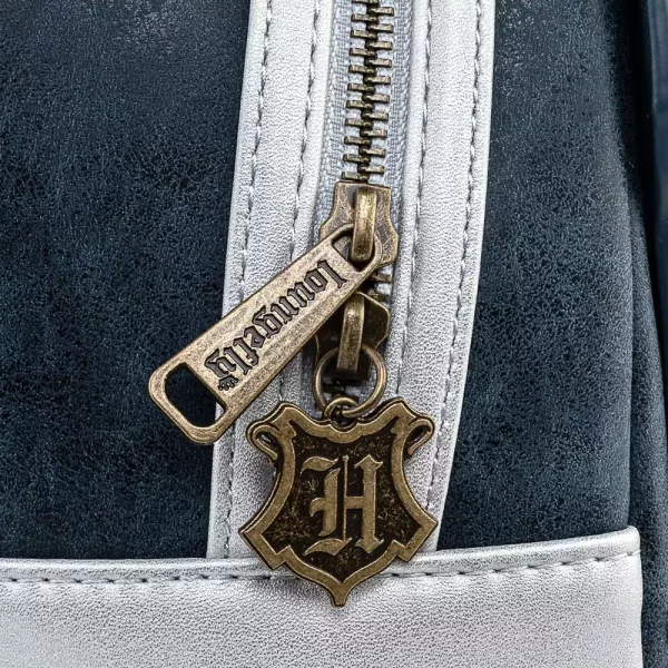 harry-potter-by-loungefly-backpack-hogwarts-castle-1751212056-6 harry-potter-by-loungefly-backpack-hogwarts-castle-1751212056-6