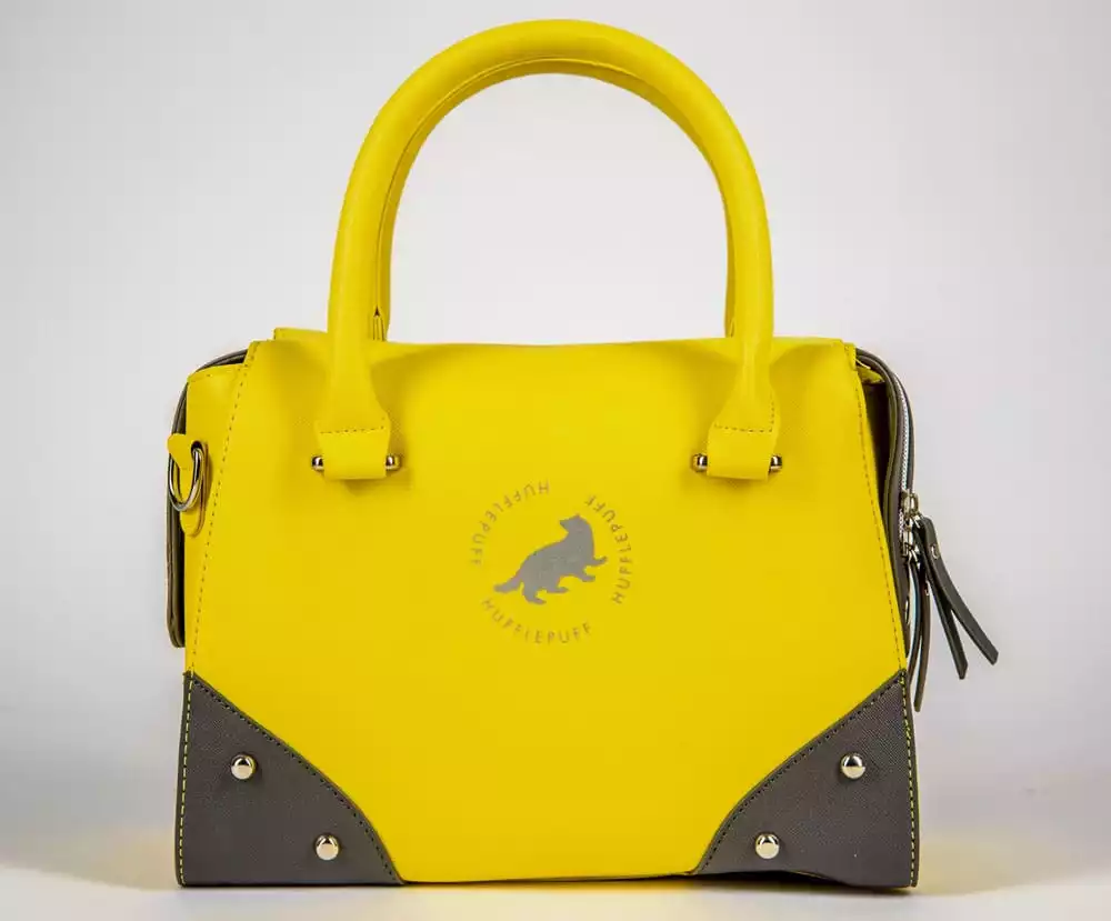 harry-potter-handbag-hufflepuff-1751116193-2