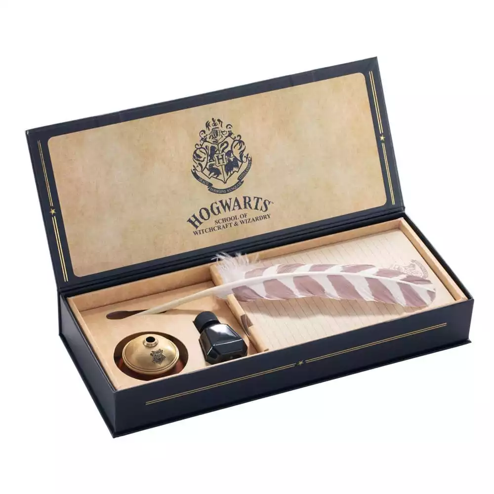 harry-potter-replica-hogwarts-writing-quill-with-hogwarts-headed-paper-31-cm-1751276427-1