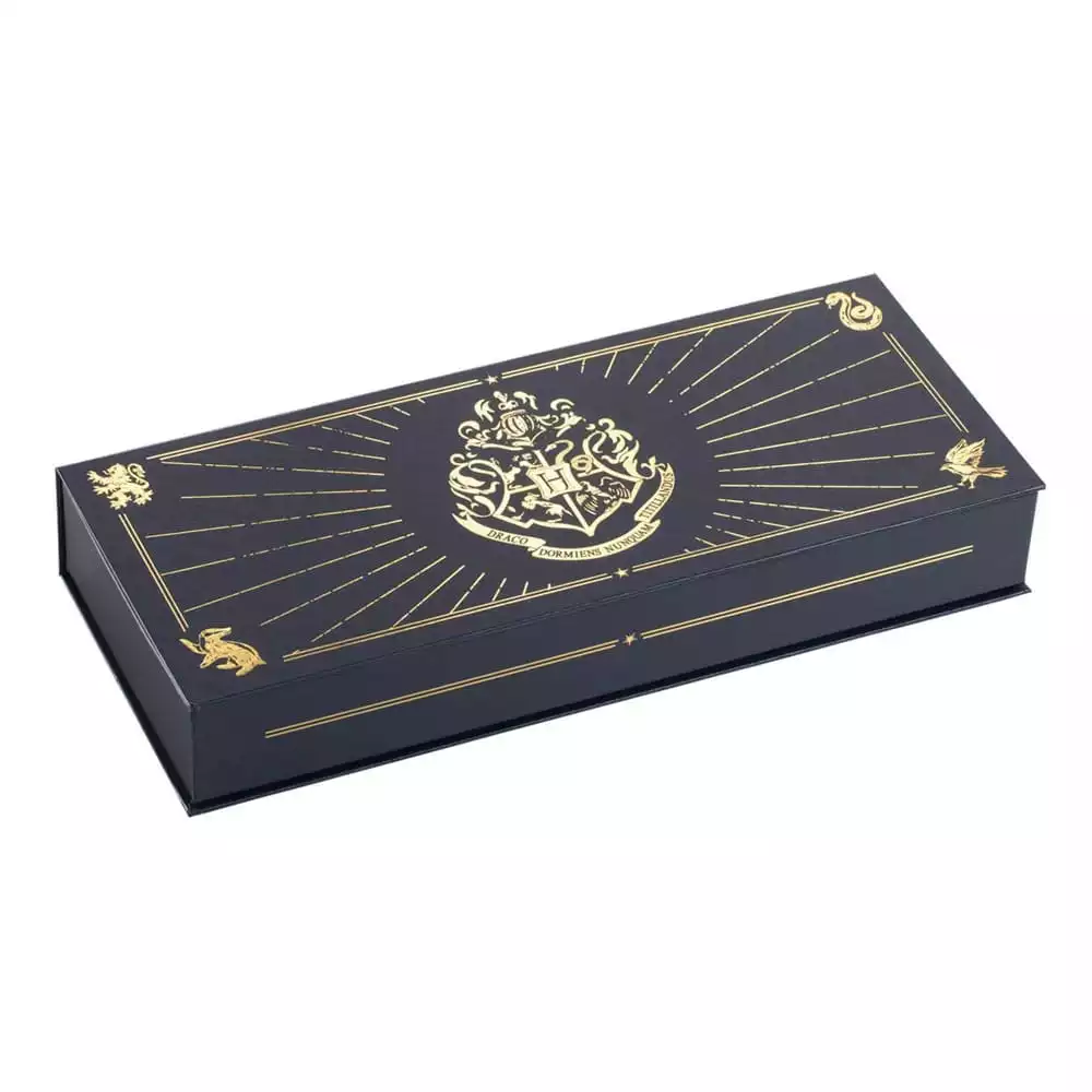 harry-potter-replica-hogwarts-writing-quill-with-hogwarts-headed-paper-31-cm-1751276429-2