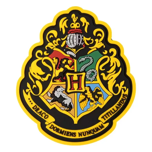 harry-potter-soft-touch-magnet-hogwarts-crest-1751239972-0 harry-potter-soft-touch-magnet-hogwarts-crest-1751239972-0
