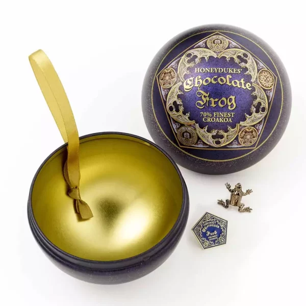 harry-potter-tree-ornament-with-pin-badge-deck-chocolate-frog-1751122020-0