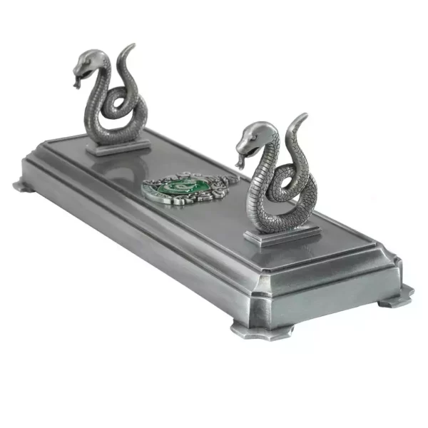 harry-potter-wand-stand-slytherin-20-cm-1751276476-0