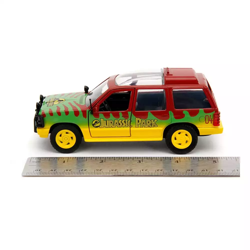 jurassic-world-diecast-model-1-32-1993-ford-explorer-1751187697-3
