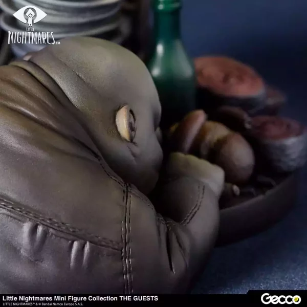little-nightmares-statue-pvc-the-guests-8-cm-1751312833-13
