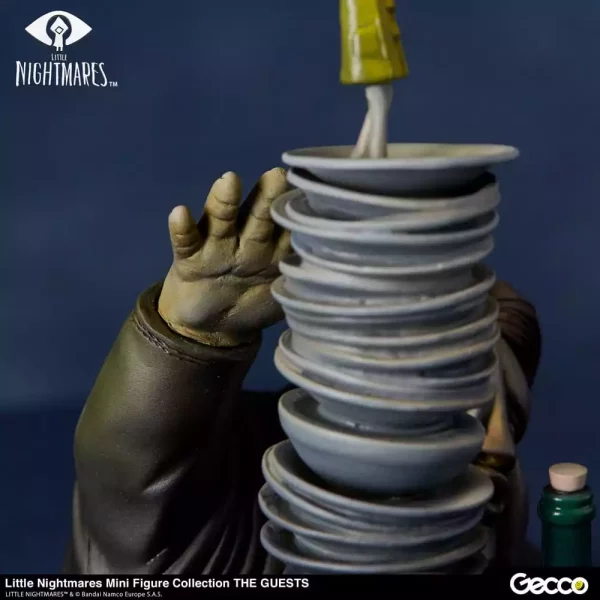 little-nightmares-statue-pvc-the-guests-8-cm-1751312836-14