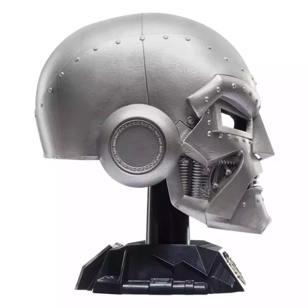 marvel-legends-roleplay-replica-doctor-doom-premium-helmet-1751159538-8