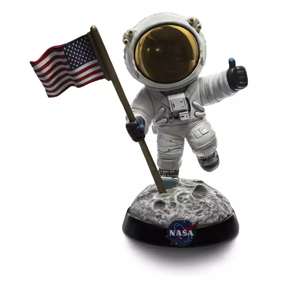 nasa-mini-co-pvc-figure-apollo-11-astronaut-23-cm-1751186836-0