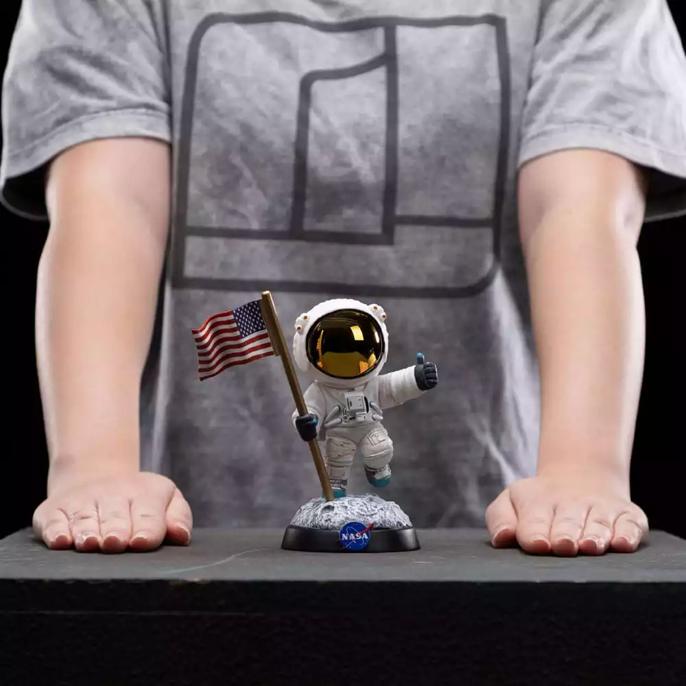 nasa-mini-co-pvc-figure-apollo-11-astronaut-23-cm-1751186845-6