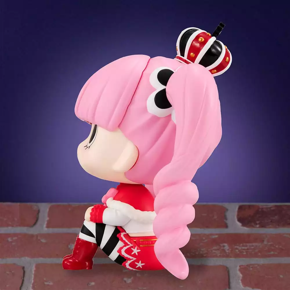 one-piece-look-up-pvc-statue-perona-11-cm-1751230260-3