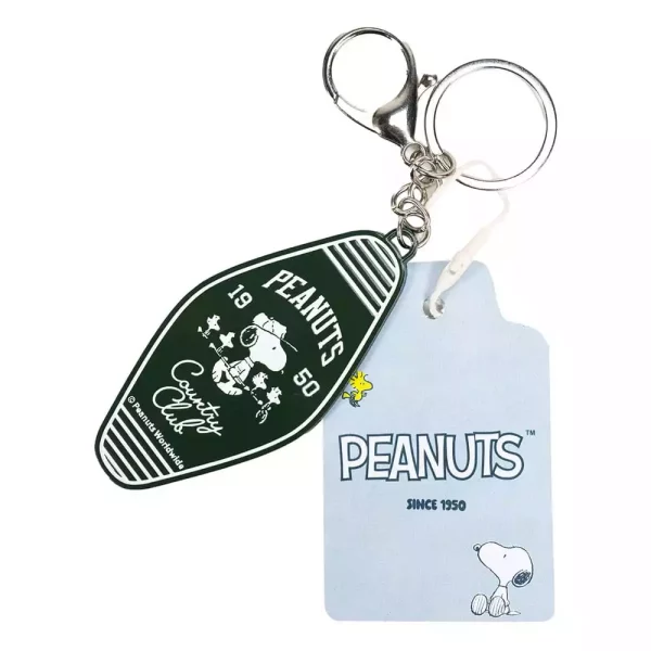 peanuts-keychain-snoopy-country-club-1751119582-0 peanuts-keychain-snoopy-country-club-1751119582-0