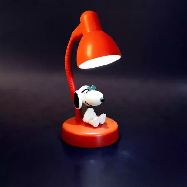 peanuts-mini-led-light-with-figure-snoopy-11-cm-1751119586-0 peanuts-mini-led-light-with-figure-snoopy-11-cm-1751119586-0