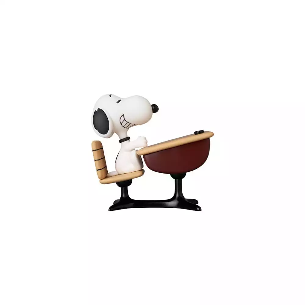 peanuts-udf-series-18-mini-figure-snoopy-with-desk-9-cm-1751226895-2