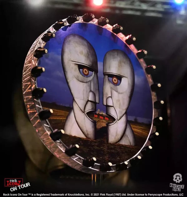 pink-floyd-rock-ikonz-on-tour-statue-projection-screen-1751194880-13