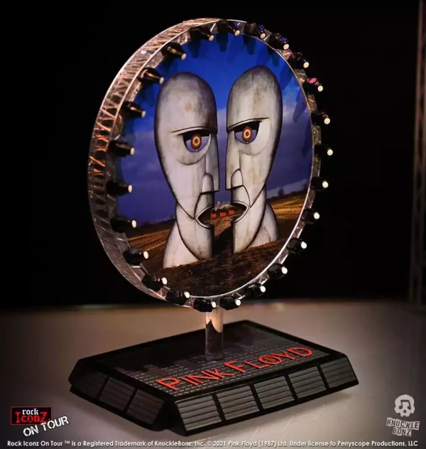 pink-floyd-rock-ikonz-on-tour-statue-projection-screen-1751194895-22