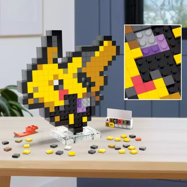 pokemon-mega-construction-set-pikachu-pixel-art-1751219440-7