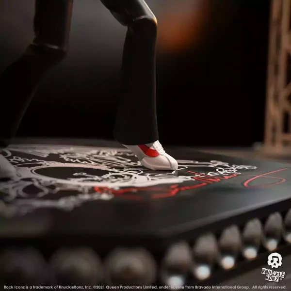 queen-rock-iconz-statue-brian-may-limited-edition-23-cm-1751194922-12