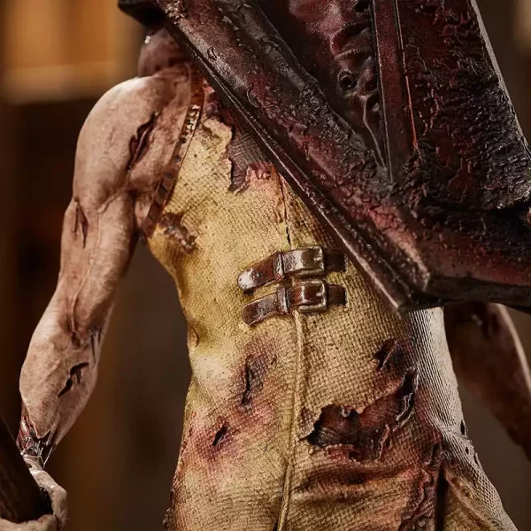 silent-hill-pvc-statue-red-pyramid-thing-30-cm-1751272848-3