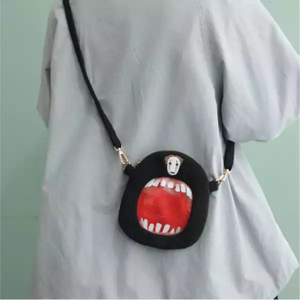spirited-away-handbag-no-face-1751124244-1 spirited-away-handbag-no-face-1751124244-1
